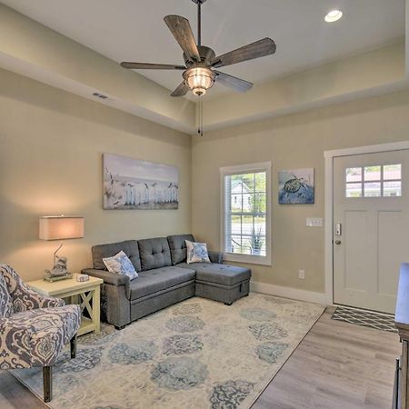 Ocean Isle Beach Home With Shared Lanai And Grill Zewnętrze zdjęcie