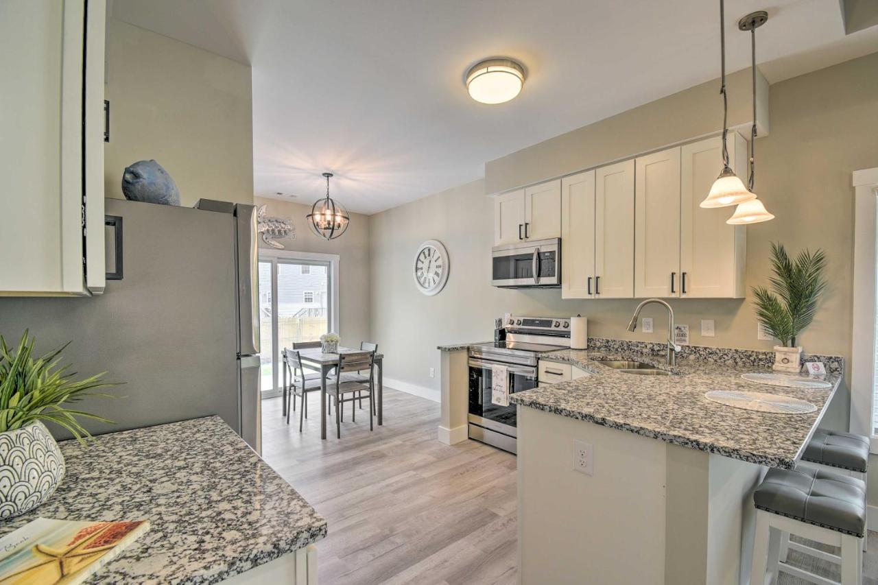 Ocean Isle Beach Home With Shared Lanai And Grill Zewnętrze zdjęcie